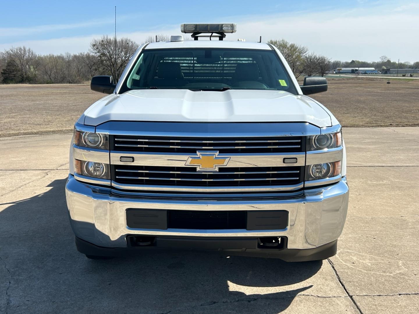 2015 White /Gray Chevrolet Silverado 2500HD Work Truck Double Cab 4WD (1GC2KUEB4FZ) with an 6.0L V8 OHV 16V CNG engine, 6A transmission, located at 17760 Hwy 62, Morris, OK, 74445, (918) 733-4887, 35.609104, -95.877060 - Photo#1